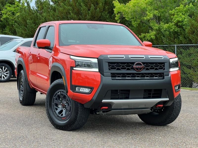 Nissan Frontier  2025