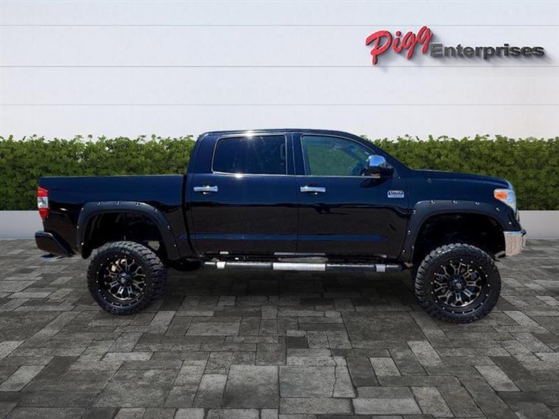 Toyota Tundra  2016