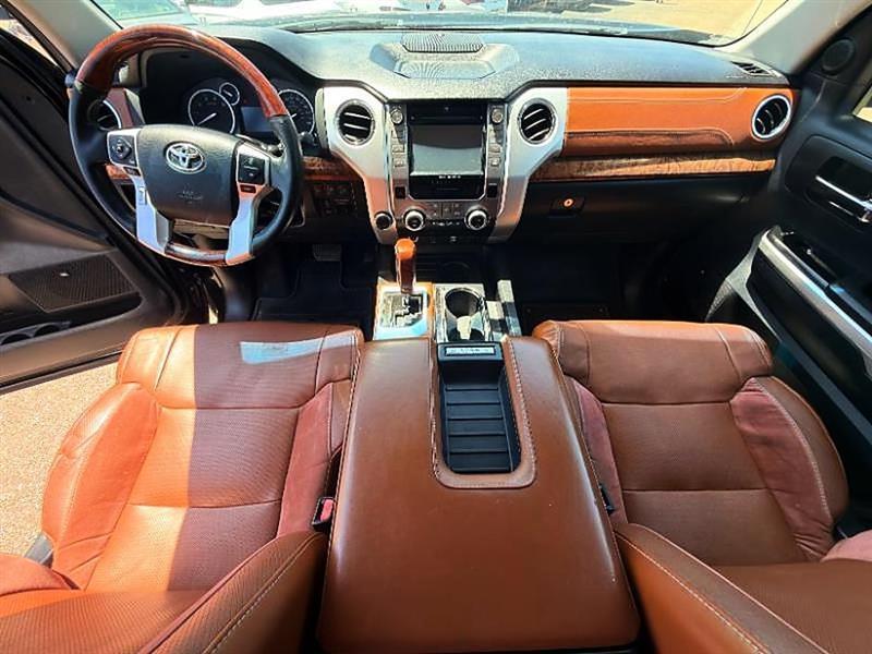 Toyota Tundra  2016