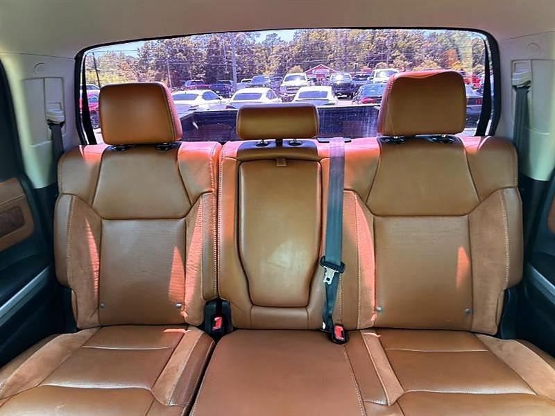 Toyota Tundra  2016