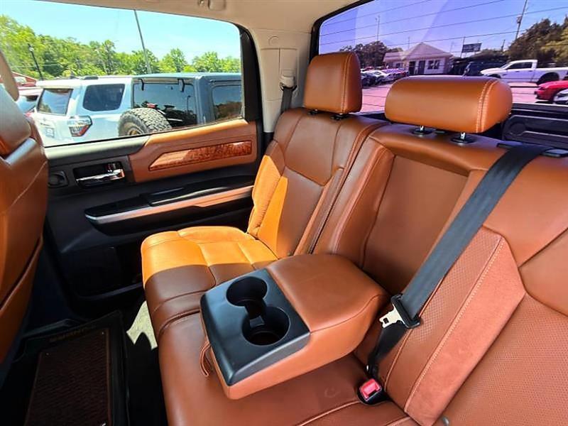 Toyota Tundra  2016