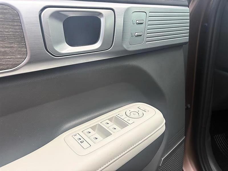 Hyundai Santa Fe Hybrid  2025