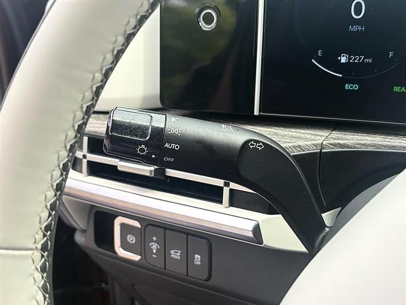 Hyundai Santa Fe Hybrid  2025
