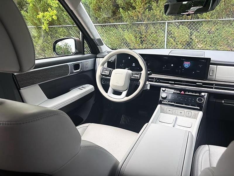 Hyundai Santa Fe Hybrid  2025