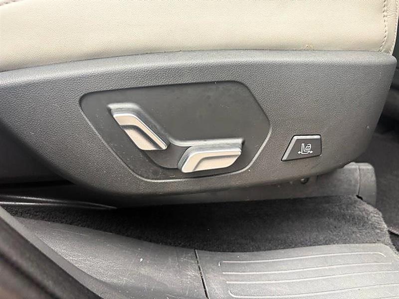 Hyundai Santa Fe Hybrid  2025