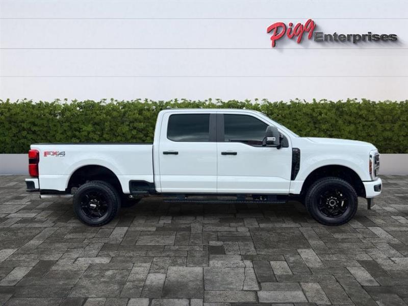 Ford Super Duty F-250 SRW  2024