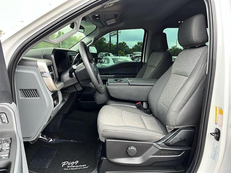 Ford Super Duty F-250 SRW  2024
