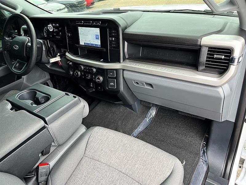 Ford Super Duty F-250 SRW  2024