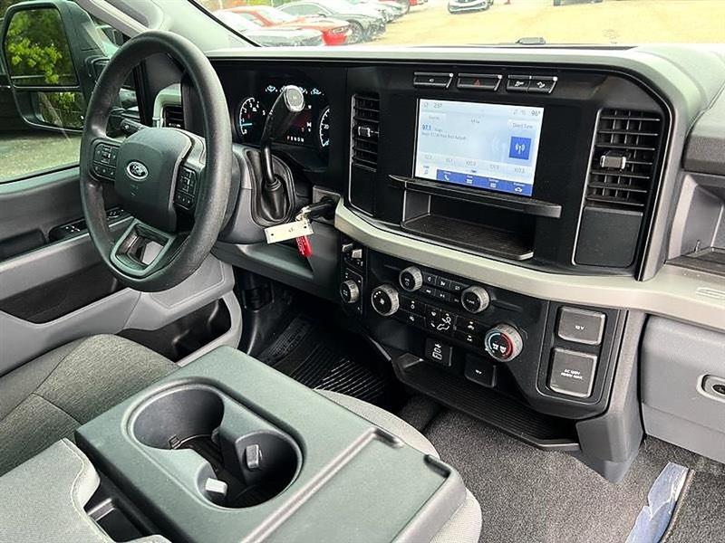 Ford Super Duty F-250 SRW  2024