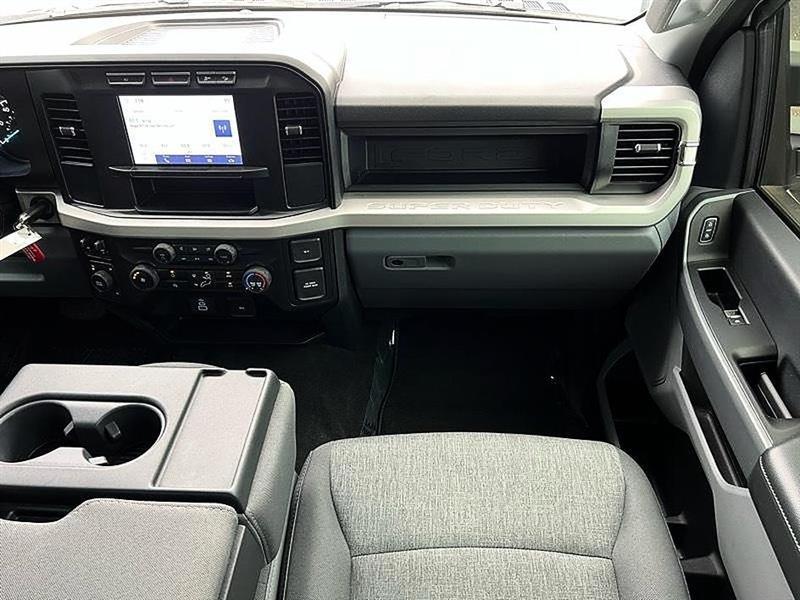 Ford Super Duty F-250 SRW  2024