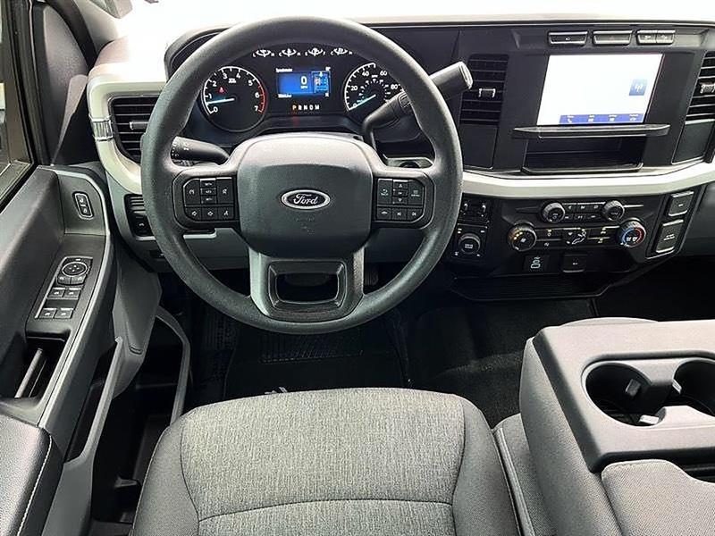 Ford Super Duty F-250 SRW  2024