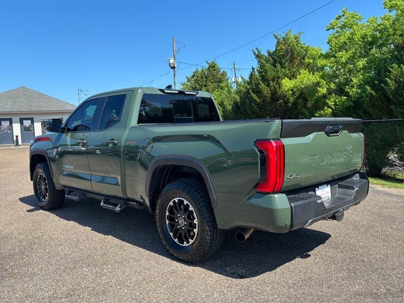 Toyota Tundra  2022