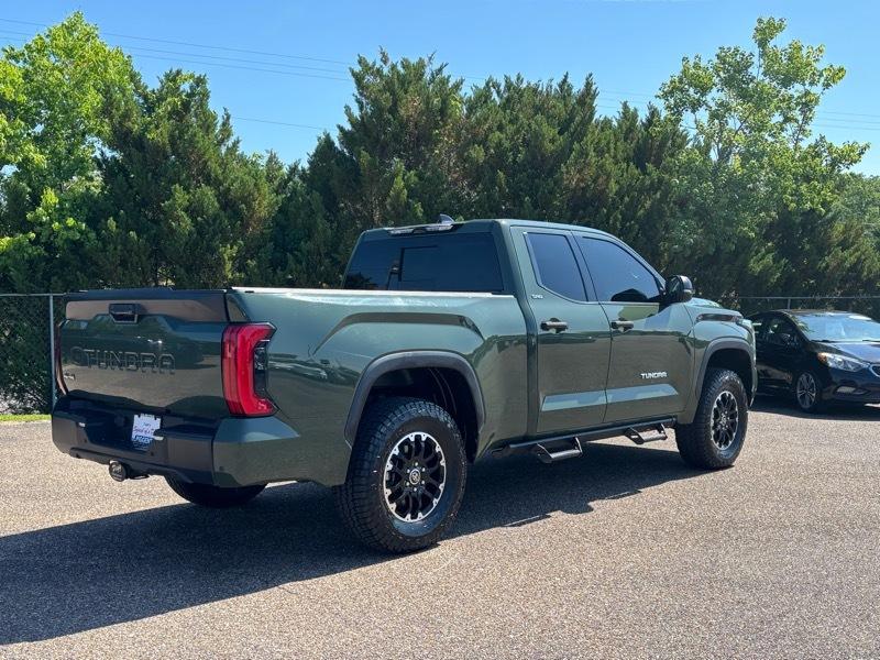Toyota Tundra  2022