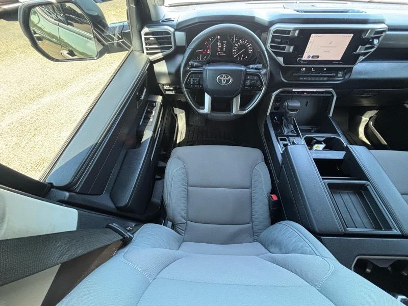 Toyota Tundra  2022
