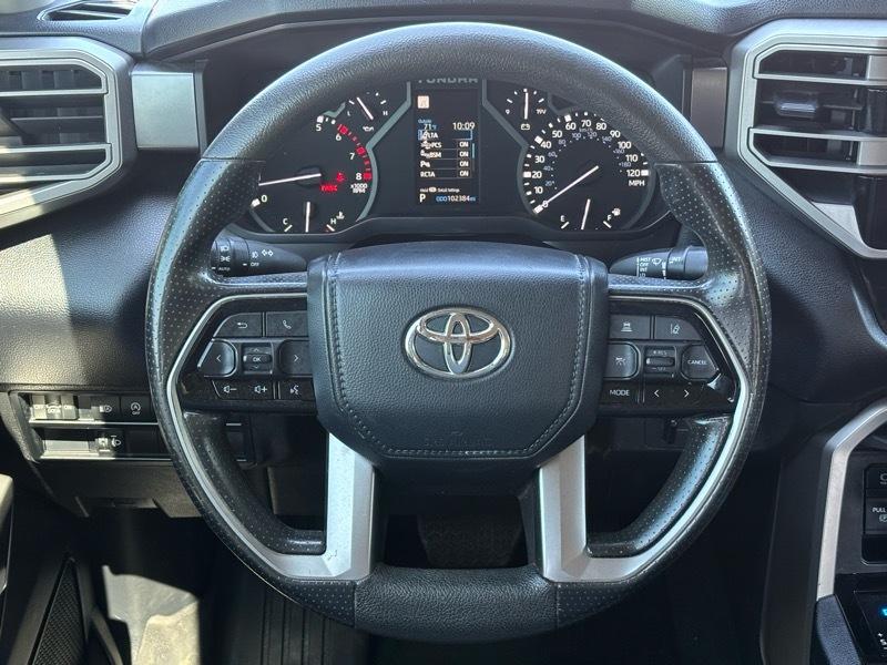 Toyota Tundra  2022