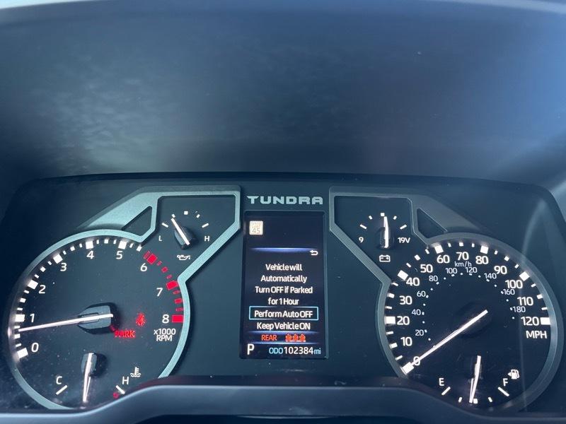 Toyota Tundra  2022