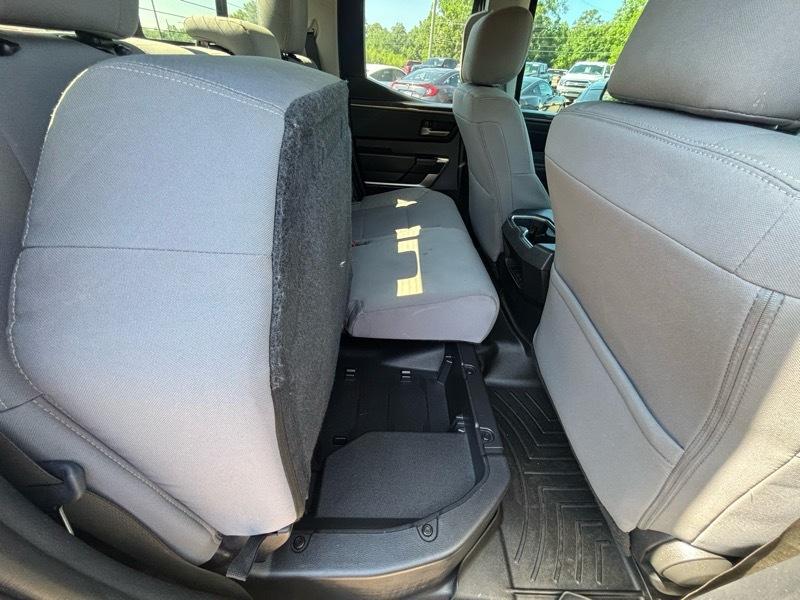 Toyota Tundra  2022