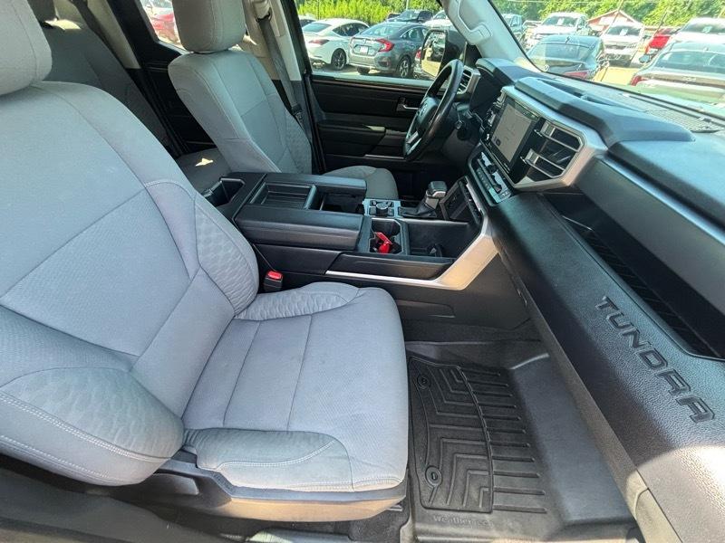Toyota Tundra  2022