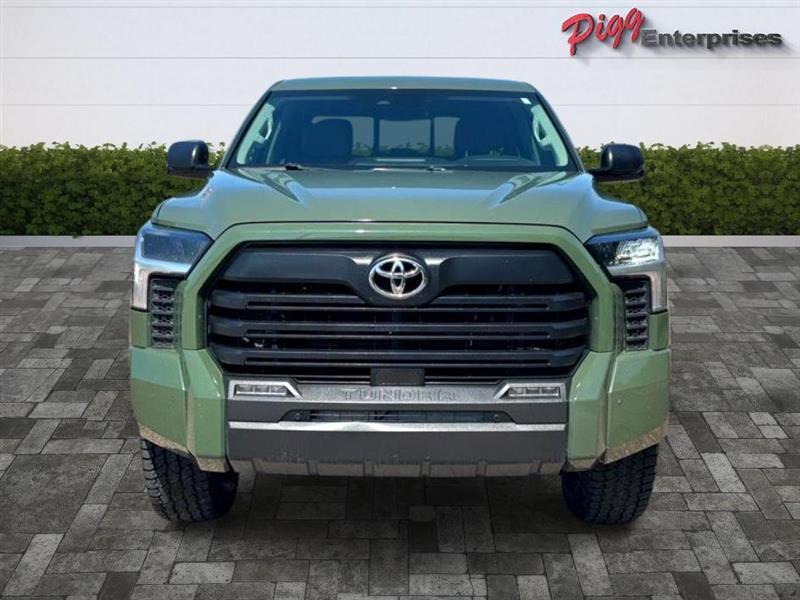Toyota Tundra  2022