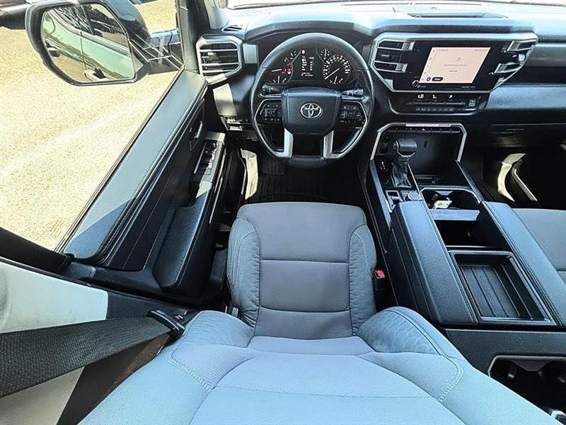 Toyota Tundra  2022