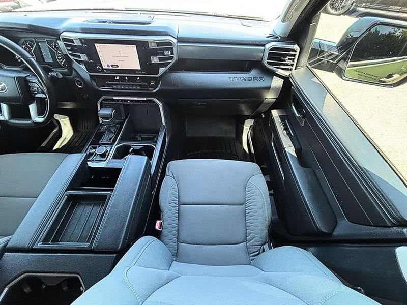Toyota Tundra  2022