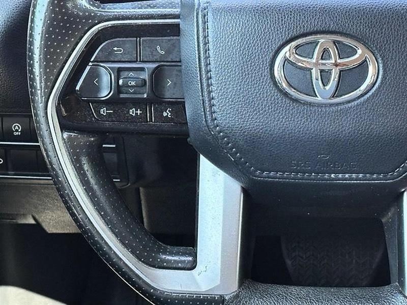 Toyota Tundra  2022