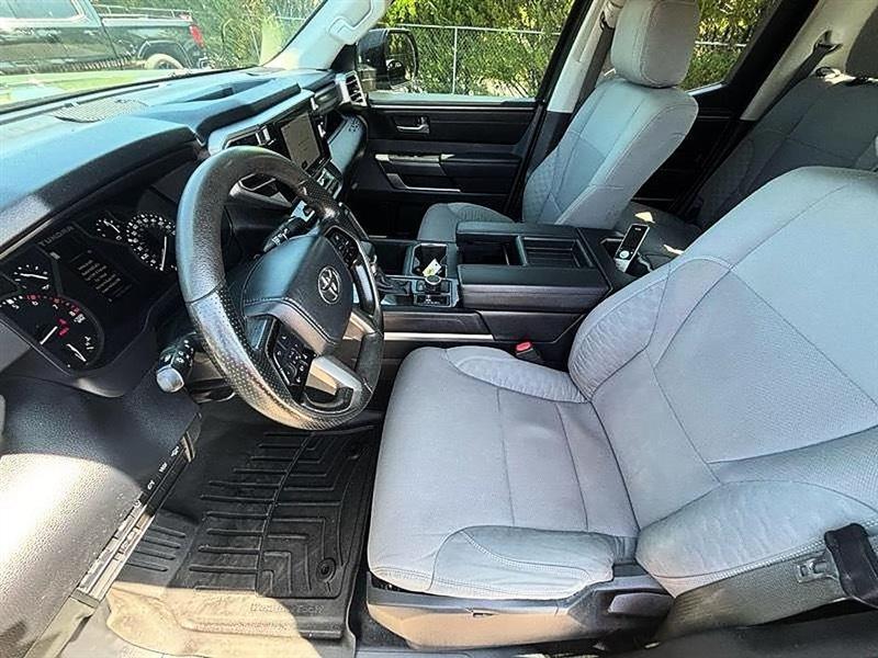 Toyota Tundra  2022