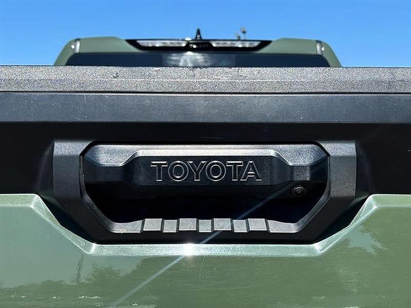 Toyota Tundra  2022