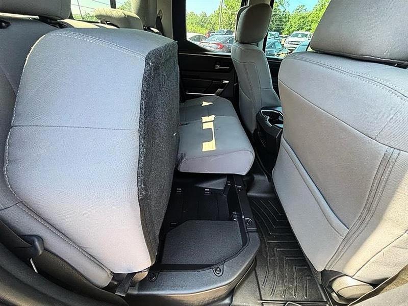 Toyota Tundra  2022