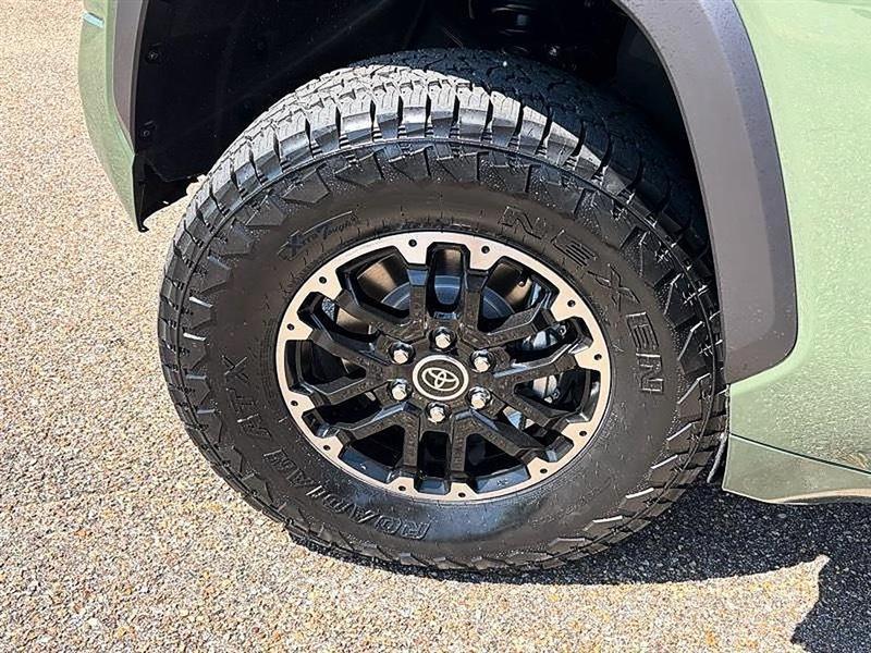 Toyota Tundra  2022