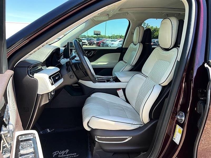 Lincoln Aviator  2020