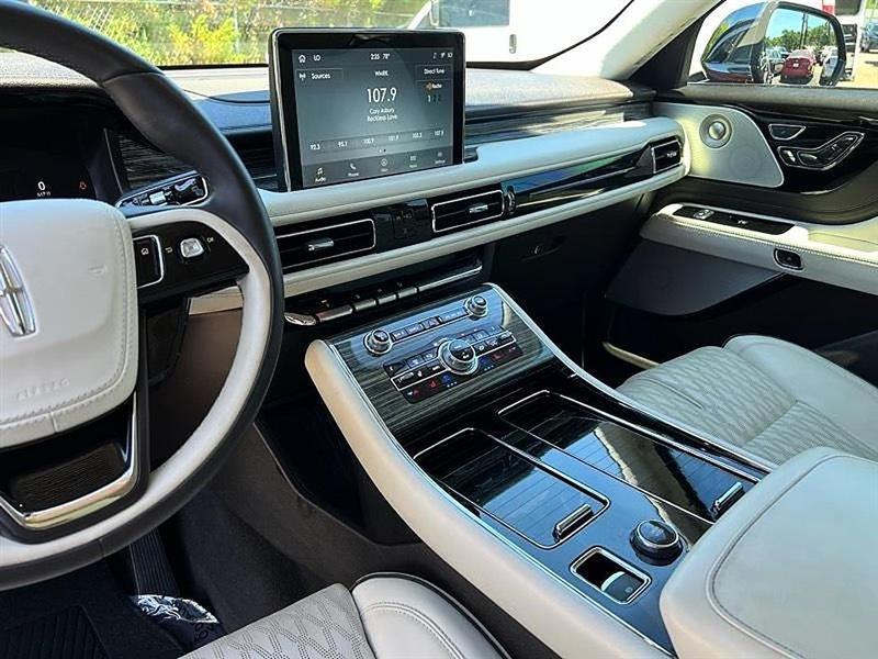 Lincoln Aviator  2020