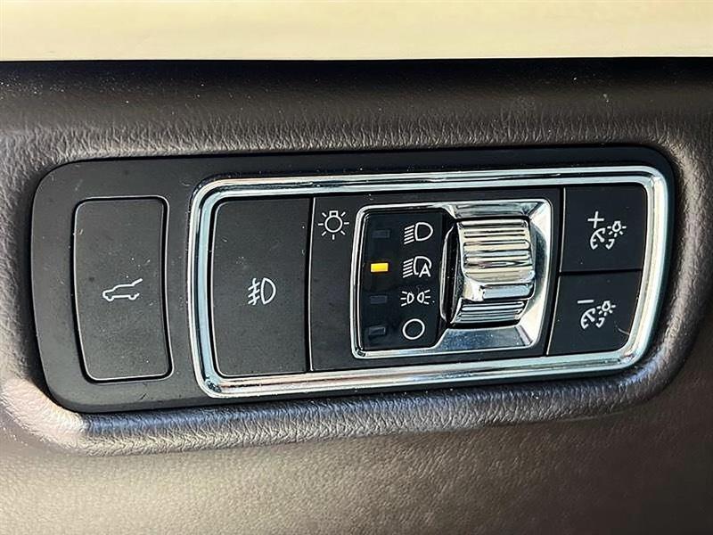 Lincoln Aviator  2020