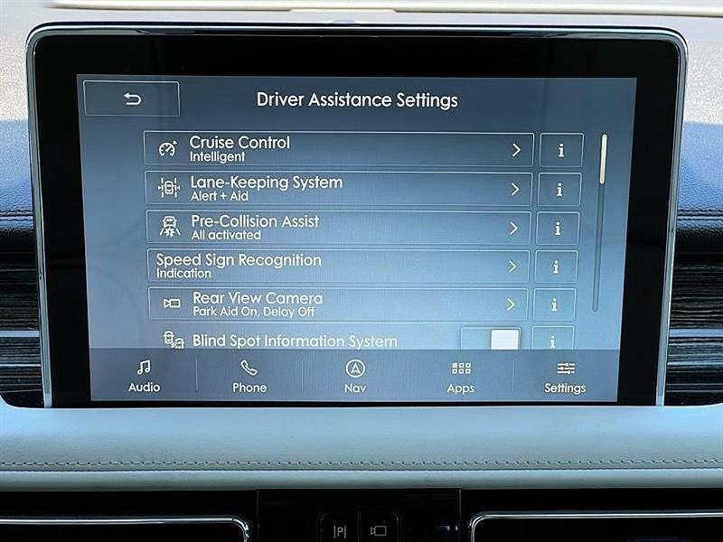 Lincoln Aviator  2020