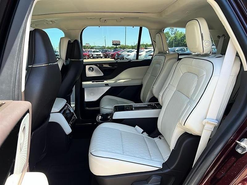 Lincoln Aviator  2020