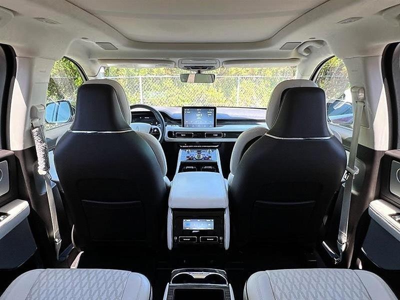 Lincoln Aviator  2020