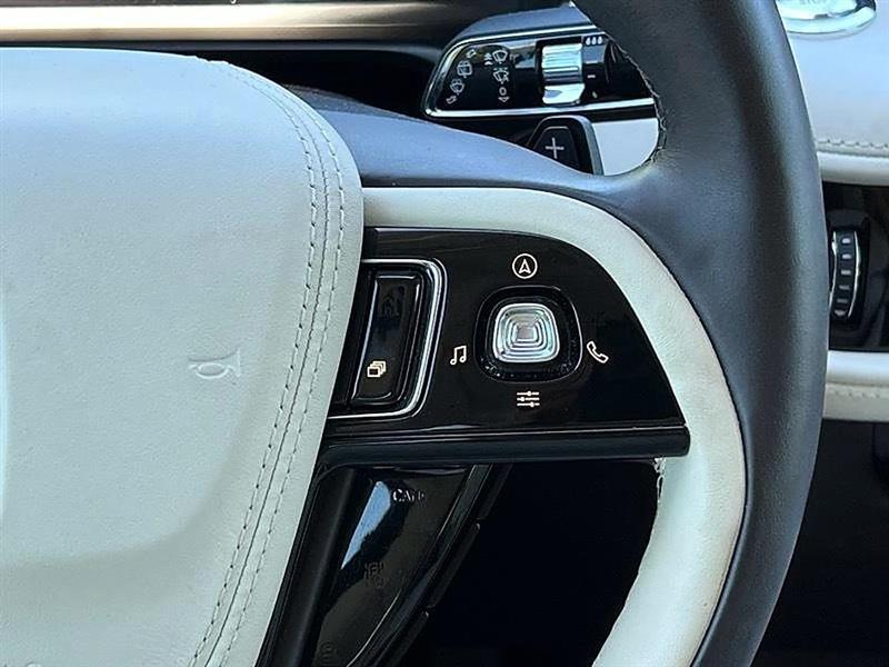 Lincoln Aviator  2020