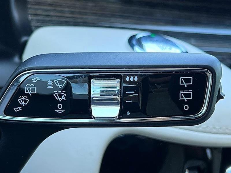 Lincoln Aviator  2020
