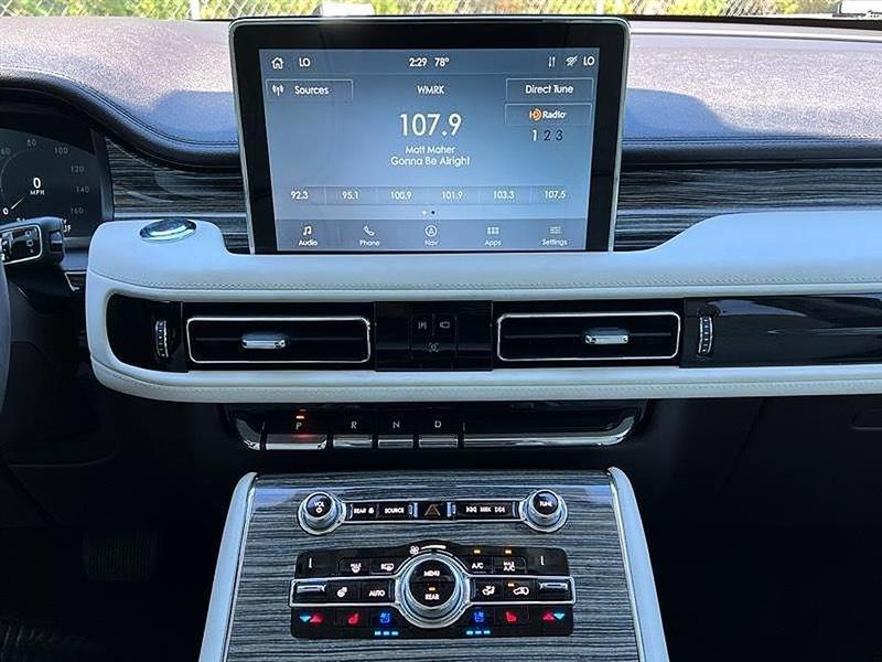 Lincoln Aviator  2020