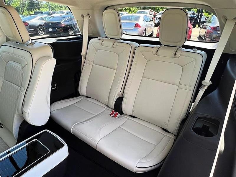 Lincoln Aviator  2020