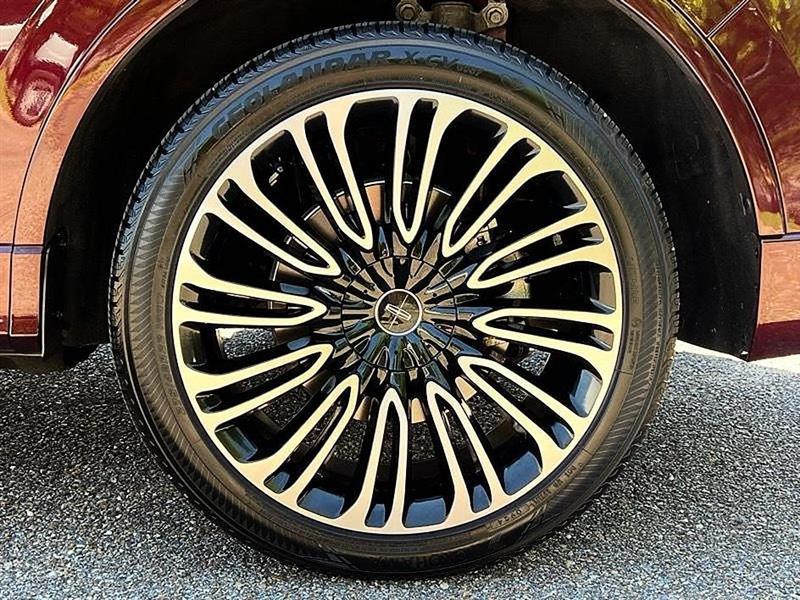 Lincoln Aviator  2020