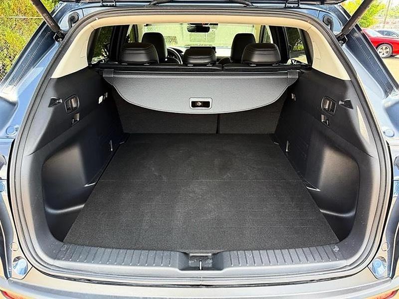 Mazda CX-50  2025