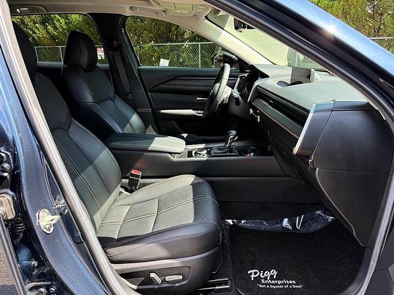 Mazda CX-50  2025