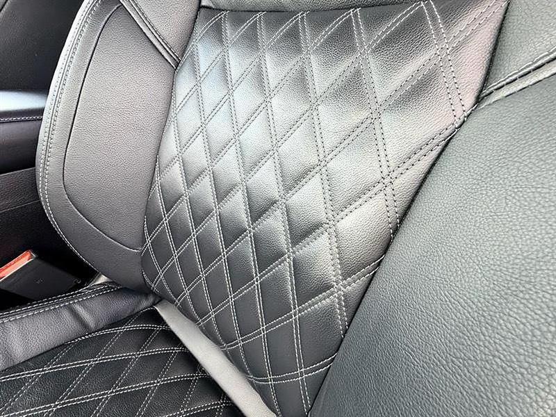 Mitsubishi Outlander PHEV  2023