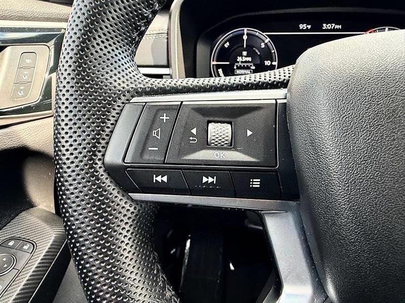 Mitsubishi Outlander PHEV  2023