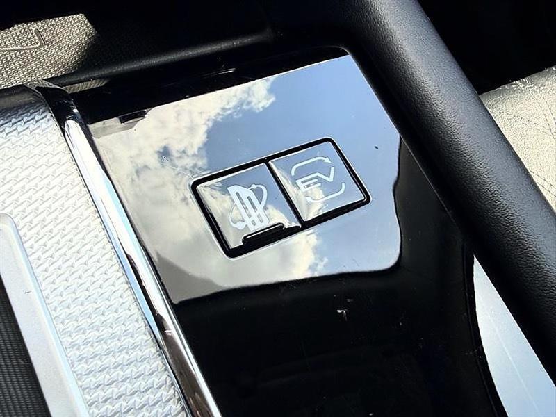 Mitsubishi Outlander PHEV  2023