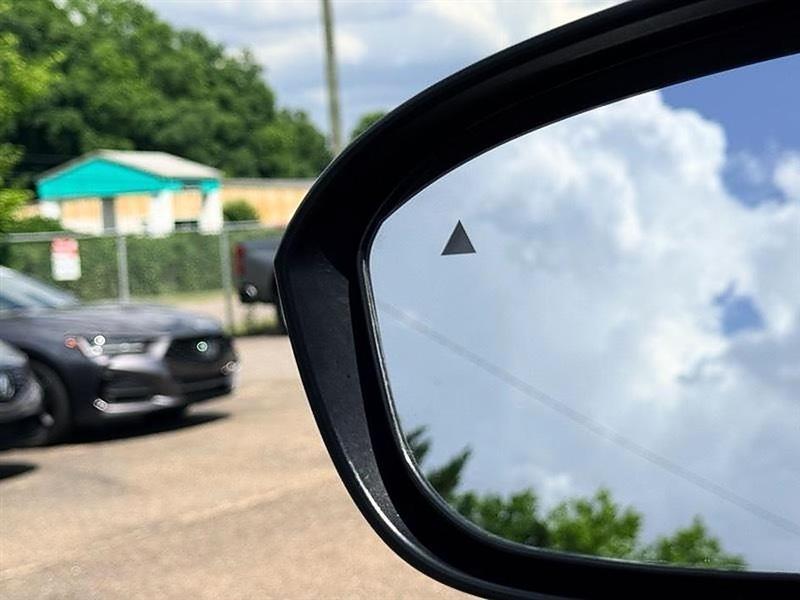 Mitsubishi Outlander PHEV  2023