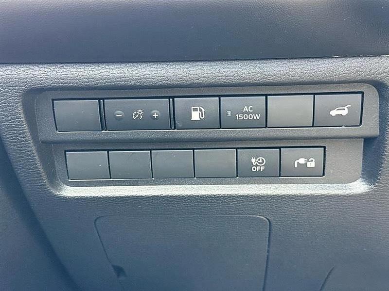 Mitsubishi Outlander PHEV  2023
