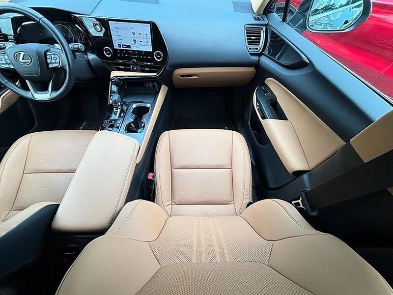 Lexus NX  2024