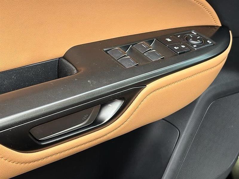 Lexus NX  2024